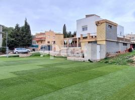 Houses (villa / tower), 350.00 m², Calle Almansa