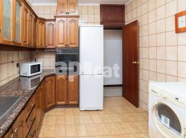 Piso, 62.00 m², cerca de bus y tren