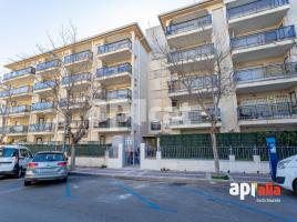 Apartament, 63.00 m², Calle COLON 