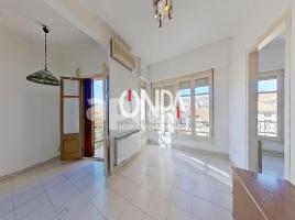 Apartamento, 52.00 m², cerca de bus y tren