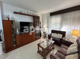 Flat, 110.00 m², near bus and train