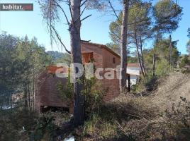 Casa (unifamiliar aïllada), 216.00 m², prop de bus i tren, nou