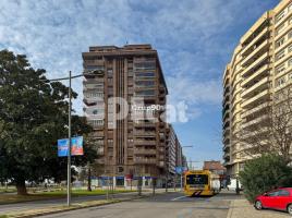 Piso, 161.00 m², cerca de bus y tren