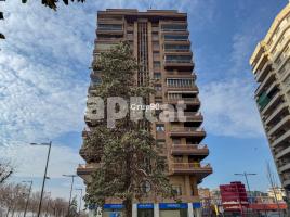 Piso, 161.00 m², cerca de bus y tren