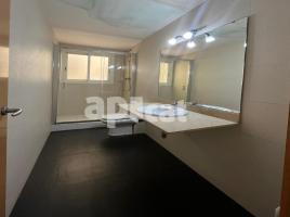 Pis, 90.00 m², على مقربة من الحافلات والمترو, Calle CASANOVA, 134