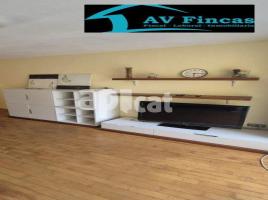 Piso, 92.00 m², cerca de bus y tren