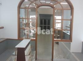 For rent business premises, 100.00 m², peatonal