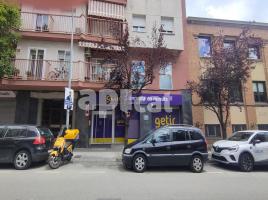 Alquiler local comercial, 231.00 m², cerca de bus y tren, Calle de Prat de la Riba