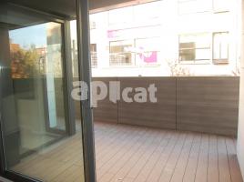 Flat, 140.00 m², near bus and train, almost new