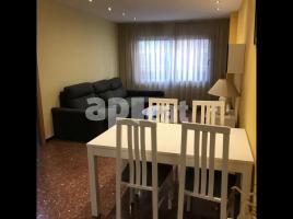 Flat in monthly rentals, 100.00 m², near bus and train, Calle Moragas i Barret