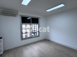 в аренду в офис, 63.00 m², Рядом с автобусом и метро, Ronda de la Universitat, 7