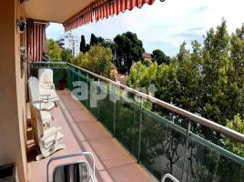 Piso, 97.00 m², cerca de bus y tren