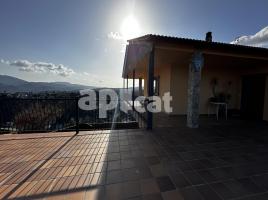 Houses (villa / tower), 300.00 m², almost new