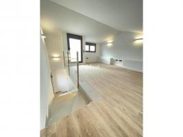 Unifamiliar adossada, 188.00 m², fast neu