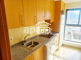 Apartamento, 65.00 m², cerca de bus y tren, seminuevo