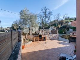 Houses (terraced house), 336.00 m², near bus and train