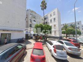 Piso, 80.00 m², cerca de bus y tren