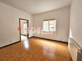 Flat, 73.00 m², close to bus and metro