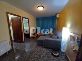 Piso, 78.00 m², cerca de bus y tren