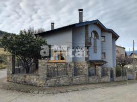 Casa (chalet / torre), 213.00 m²