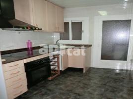 Piso, 75.00 m², cerca de bus y tren