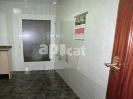 Piso, 75.00 m², cerca de bus y tren