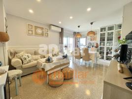 Pis, 97.00 m², حافلة قرب والقطار