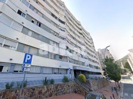 Piso, 60.00 m², cerca de bus y tren