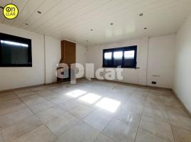 Casa (unifamiliar aïllada), 304.00 m², prop de bus i tren, seminou