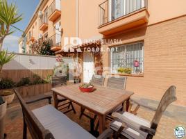 Houses (terraced house), 176 m², almost new, Zona