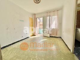 Flat, 56.00 m², near bus and train