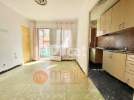 Piso, 56.00 m², cerca de bus y tren, Pasaje Beethoven