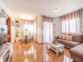 Casa (unifamiliar aislada), 173.00 m², cerca de bus y tren, seminuevo