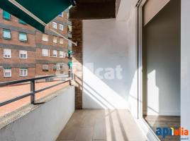 Flat, 148.00 m², near bus and train