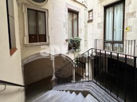 Duplex, 105.00 m², close to bus and metro