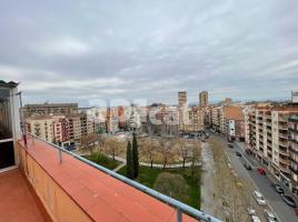 Àtic, 133.00 m², 附近的公共汽車和火車, Avenida Alcalde Porqueres