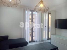 Pis, 36.00 m², على مقربة من الحافلات والمترو, Calle de la Reina Amàlia