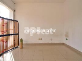 租 , 34.00 m², Calle Crisantem