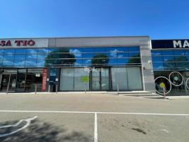 Louer , 510.13 m²