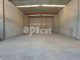 в аренду в промышленный, 301.00 m², Calle dels Pirineus