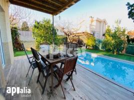  (unifamiliar aïllada), 311.00 m², près de bus et de train, Castellarnau