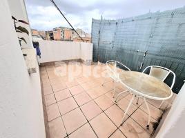 Attic, 64.00 m², near bus and train, Marianao