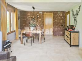 Pis, 79 m², 九成新, Zona