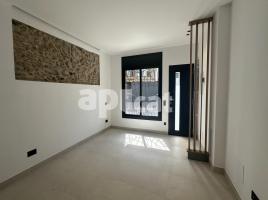 Pis, 49.00 m², حافلة قرب والقطار, جديد تقريبا