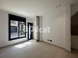 Pis, 49.00 m², حافلة قرب والقطار, جديد تقريبا