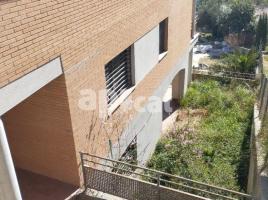 (unifamiliar aïllada), 368.00 m², 九成新, Calle Garbí