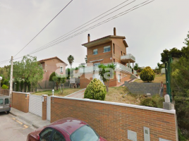  (xalet / torre), 280.00 m², 附近的公共汽車和火車, 九成新, Calle Josep Iturbi, 28