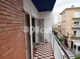 Pis, 65.00 m², près de bus et de train, Calle Joaquim Pàfila