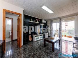 Àtic, 68.00 m², 附近的公共汽車和火車