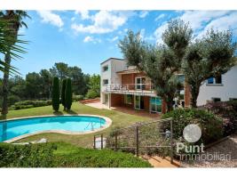 Unifamiliar adosada, 1321.00 m²